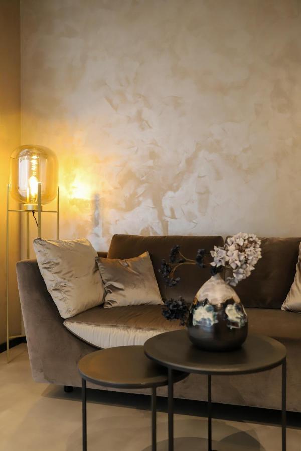 Boutiquehotel Burg Adenbach & Alter Weinbau Бад Нойенар-Арвайлер Екстериор снимка