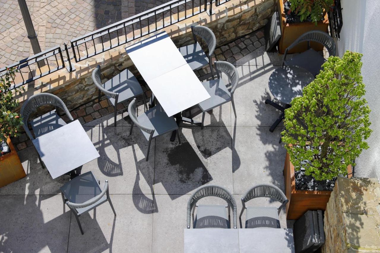 Boutiquehotel Burg Adenbach & Alter Weinbau Бад Нойенар-Арвайлер Екстериор снимка