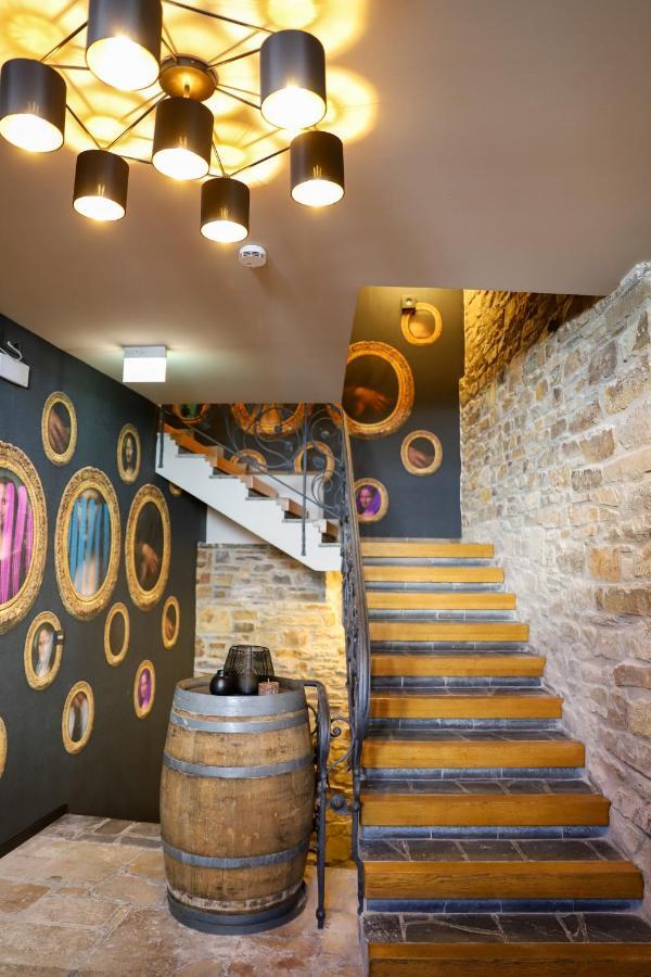 Boutiquehotel Burg Adenbach & Alter Weinbau Бад Нойенар-Арвайлер Екстериор снимка